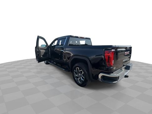 Certified 2025 GMC Sierra 1500 SLT w/ SLT Premium Package RWD image 6