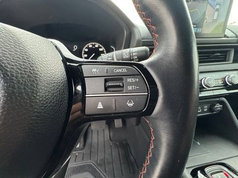 Used 2025 Honda Pilot TrailSport image 13