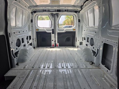 Used 2018 Ford Transit 150 130 Low Roof RWD image 21