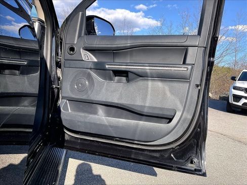 Used 2024 Ford Expedition Max XLT AWD/4WD image 11