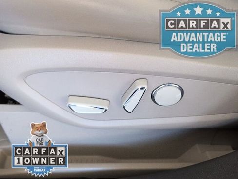 Used 2022 Lincoln Nautilus Reserve w/ Equipment Group 201A image 15