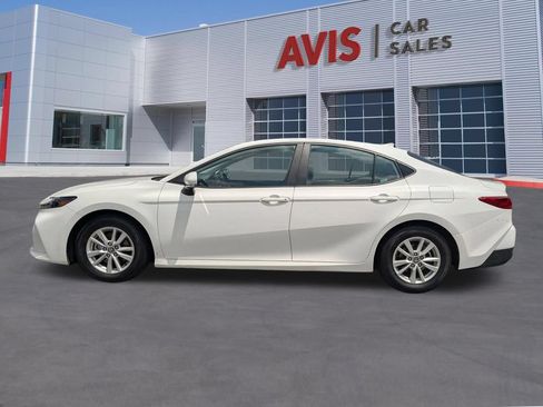 Used 2025 Toyota Camry LE FWD image 2