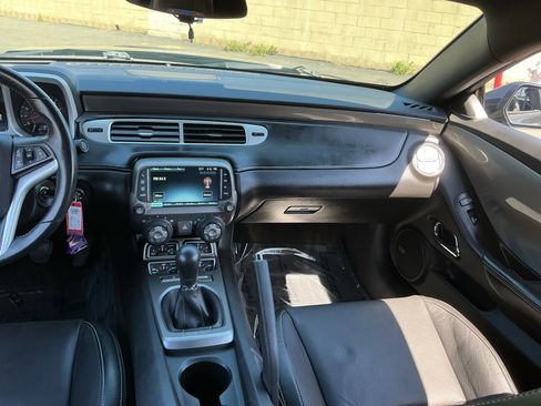 Used 2014 Chevrolet Camaro SS w/ RS Package image 16