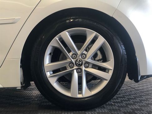 Used 2020 Toyota Corolla SE w/ Carpet Mat Package FWD image 18