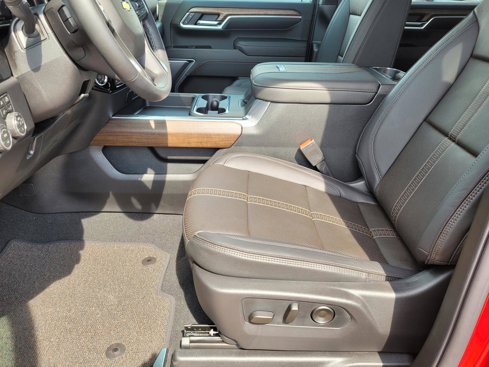 New 2026 Chevrolet Silverado 2500 High Country w/ High Country Premium Package AWD/4WD image 16
