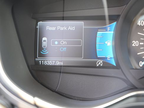 Used 2018 Ford Fusion SE w/ Fusion SE Technology Package FWD image 34