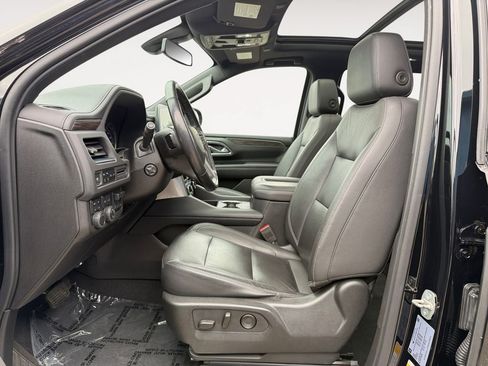 Used 2021 Chevrolet Tahoe Z71 w/ Z71 Signature Package AWD/4WD image 6