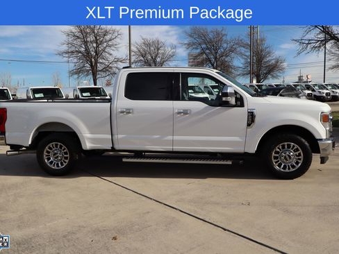 Used 2022 Ford F250 XLT w/ XLT Premium Package image 2