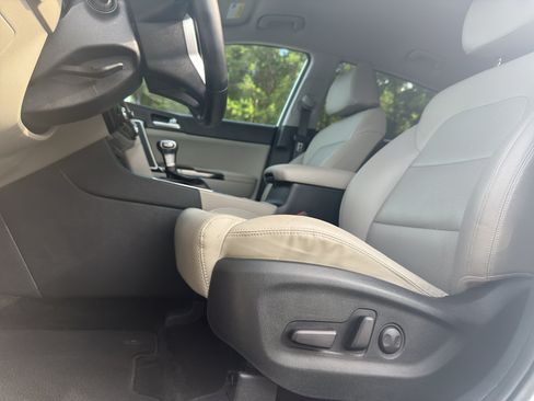 Used 2021 Kia Sportage EX AWD/4WD image 12