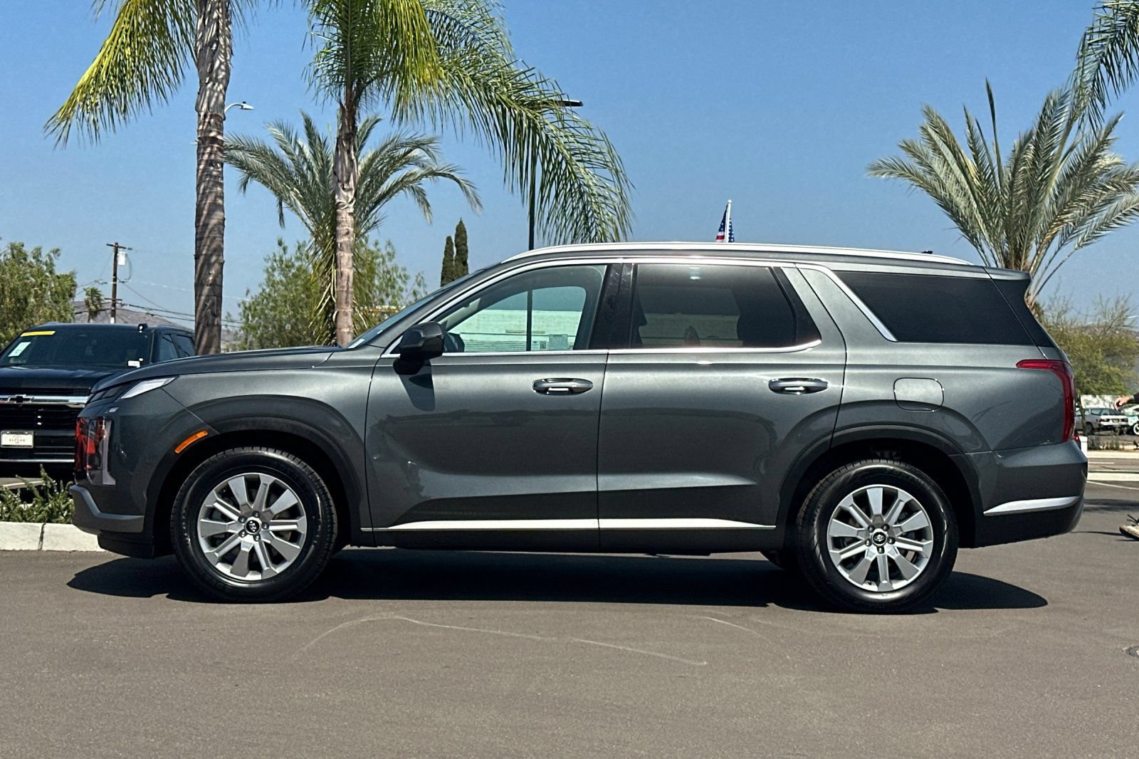 Used 2025 Hyundai Palisade SEL FWD image 7