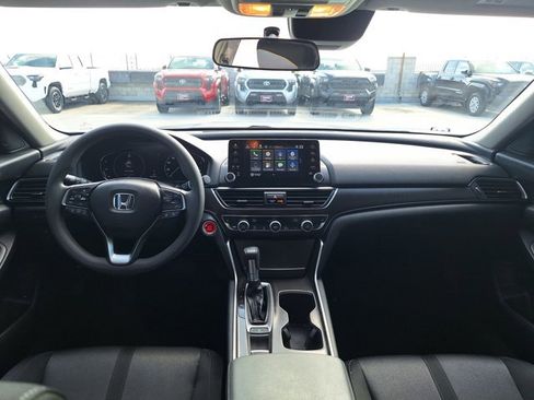Used 2020 Honda Accord EX image 16