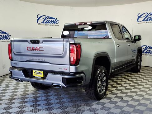 Used 2024 GMC Sierra 1500 AT4 w/ Technology Package image 7