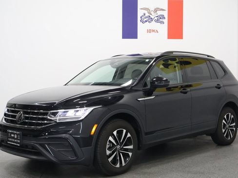 Used 2024 Volkswagen Tiguan S image 8