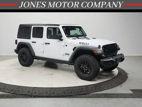 Used 2025 Jeep Wrangler Willys image 1