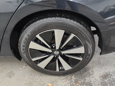 Used 2022 Nissan Altima 2.5 SV FWD image 34