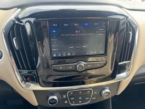 Used 2023 Chevrolet Traverse LS AWD/4WD image 12