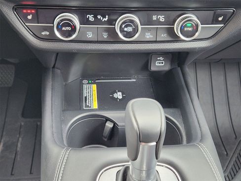 Certified 2024 Honda HR-V EX-L image 18