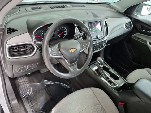 Used 2024 Chevrolet Equinox LS FWD image 12