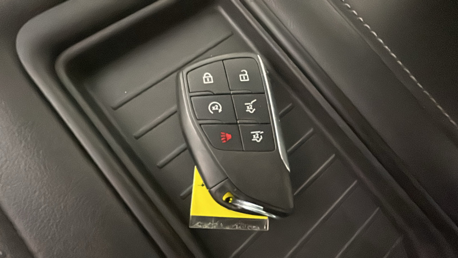 Used 2021 Chevrolet Suburban LT w/ LT Signature Package AWD/4WD image 26