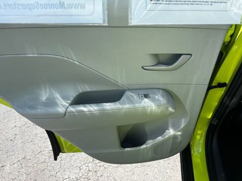 Used 2024 Hyundai Kona SE FWD image 18