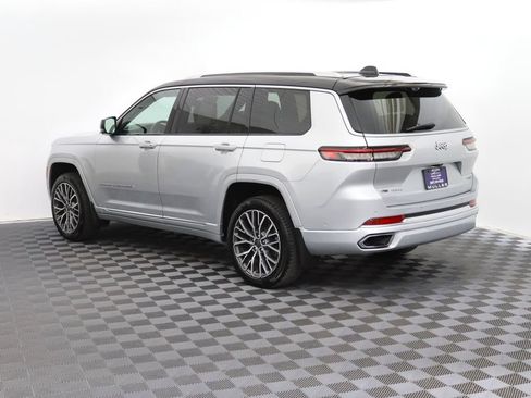 Used 2023 Jeep Grand Cherokee L Summit AWD/4WD image 7