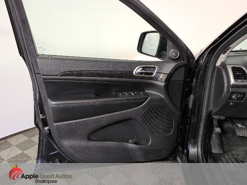 Used 2012 Jeep Grand Cherokee Laredo image 13