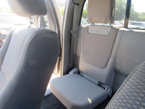Used 2015 Toyota Tacoma PreRunner w/ Convenience Package RWD image 22