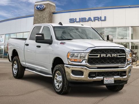 Used 2023 RAM 2500 Tradesman w/ Chrome Appearance Group image 5