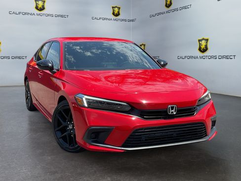Used 2023 Honda Civic Sport image 3