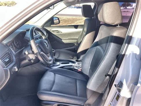 Used 2015 BMW X1 sDrive28i image 11