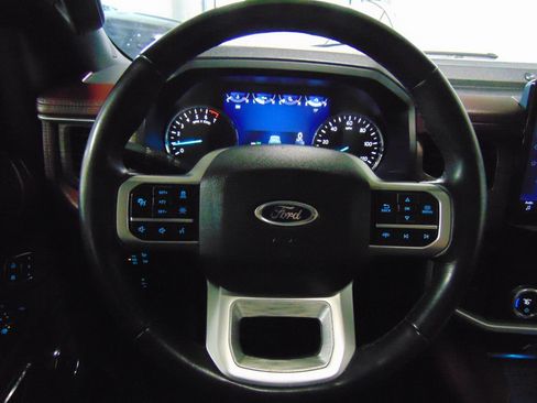 Used 2024 Ford Expedition Max Limited image 18