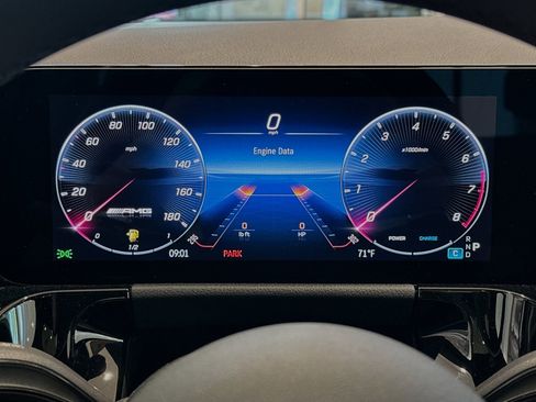 New 2025 Mercedes-Benz GLA 35 AMG 4MATIC image 26