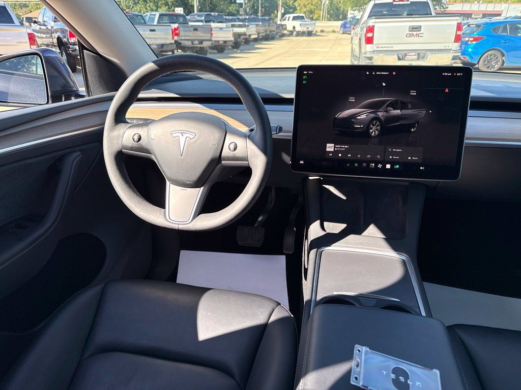 Used 2023 Tesla Model Y Long Range AWD/4WD image 9