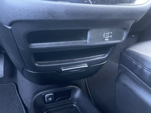 New 2026 Chrysler Pacifica Select FWD image 41