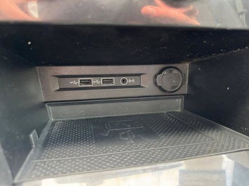 Used 2020 Volkswagen Tiguan SE R-Line image 23