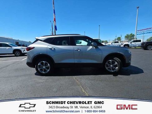 Used 2024 Chevrolet Blazer LT w/ Convenience Package FWD image 4