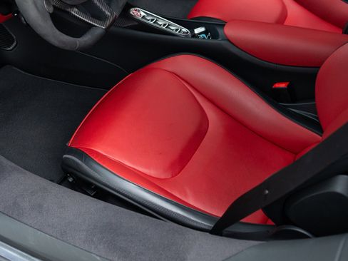 Used 2023 McLaren Artura RWD image 42