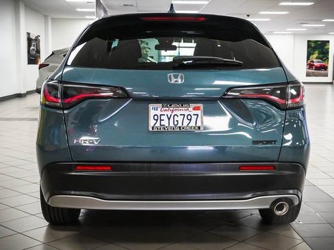 Used 2023 Honda HR-V Sport image 7