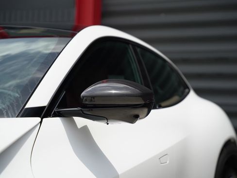 Used 2025 Ferrari Purosangue AWD/4WD image 12
