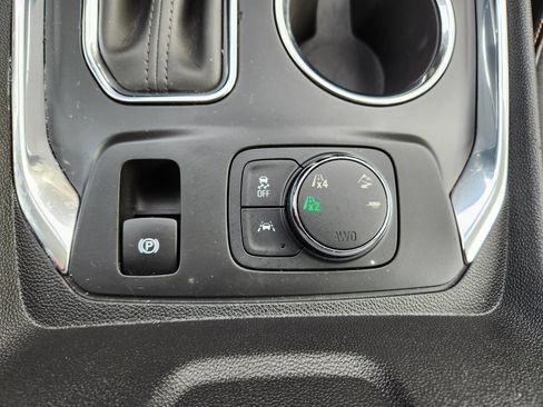 Used 2018 Chevrolet Traverse Premier image 29