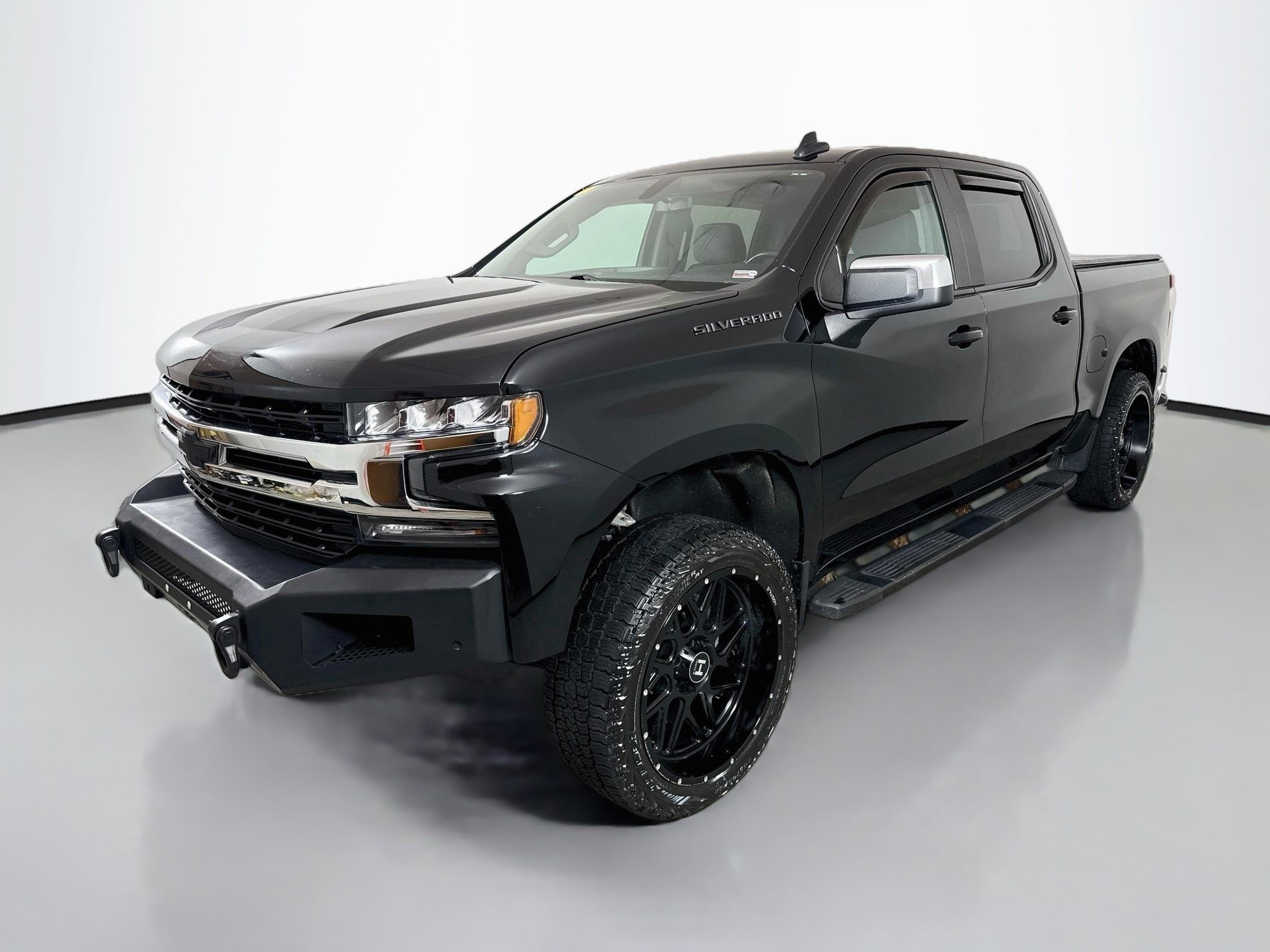 Used 2020 Chevrolet Silverado 1500 LT w/ All-Star Edition AWD/4WD image 3