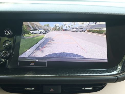 Used 2021 Buick Envision Essence FWD image 24