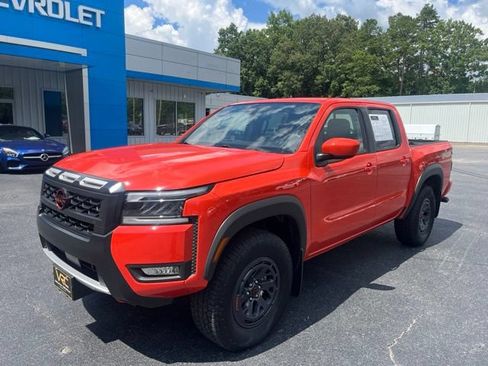 Used 2025 Nissan Frontier PRO-4X w/ Interior Protection Package AWD/4WD image 2