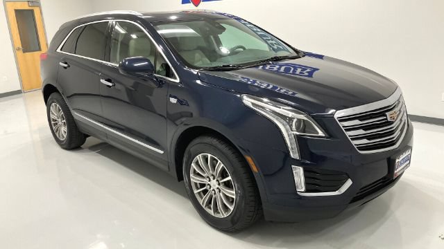 Used 2017 Cadillac XT5 Luxury w/ Driver Awareness Package FWD image 7