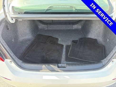 Used 2022 Honda Accord Touring image 16