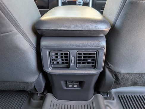 Used 2025 Toyota RAV4 XLE FWD image 7