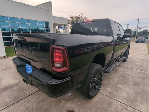 Used 2025 RAM 2500 Big Horn AWD/4WD image 7