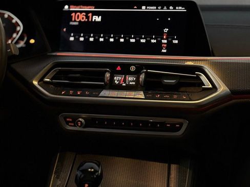 Used 2020 BMW X5 M50i w/ Premium Package image 24