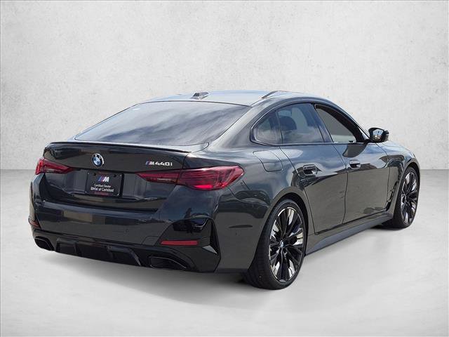New 2026 BMW M440i w/ Premium Package RWD image 2
