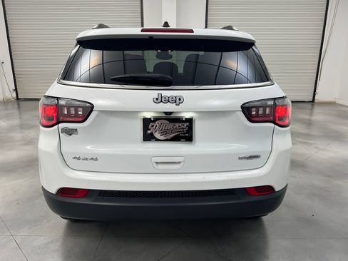 Used 2024 Jeep Compass Latitude AWD/4WD image 6